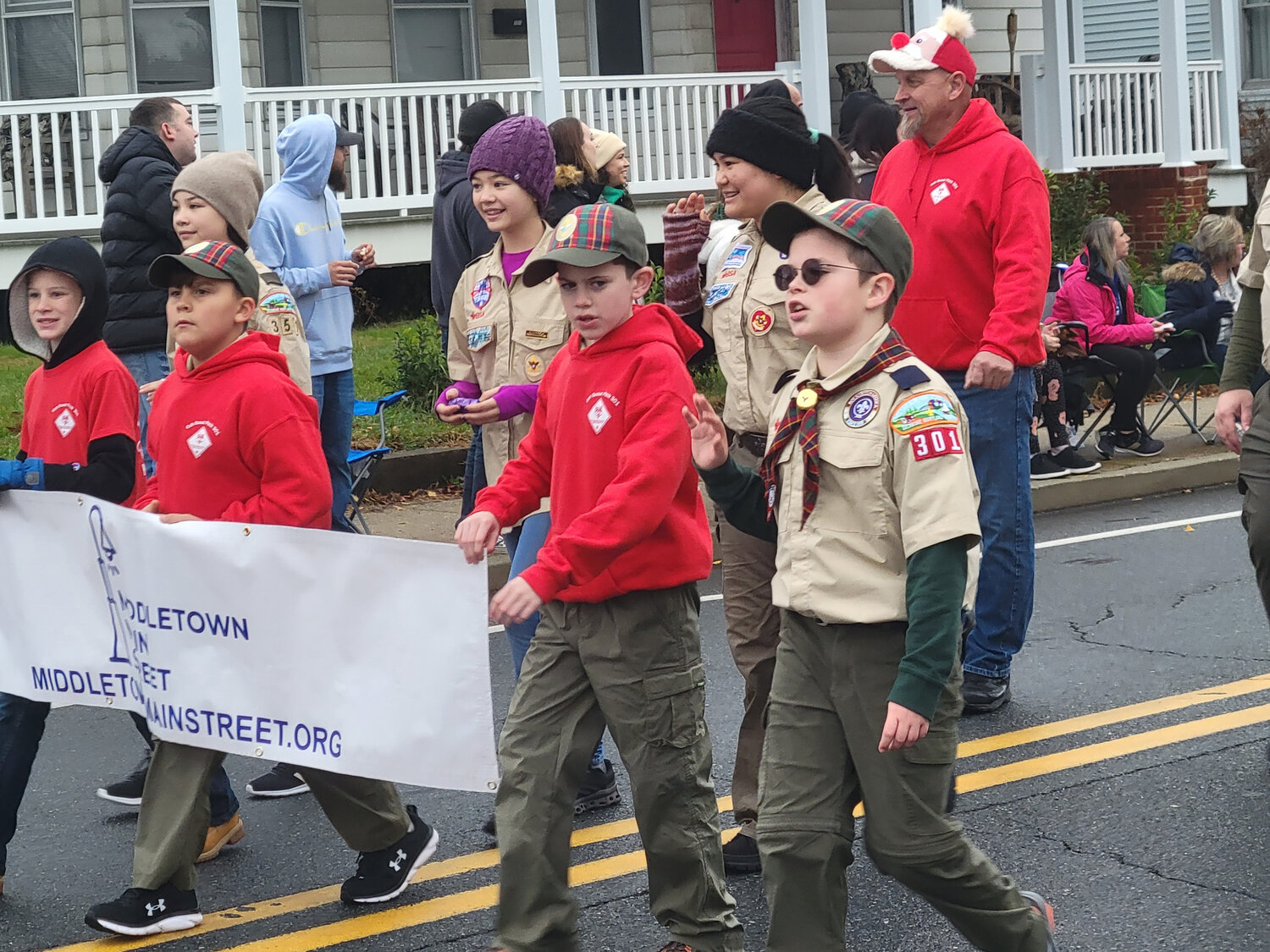 Photo gallery Middletown Christmas Parade makes its march Bay to Bay